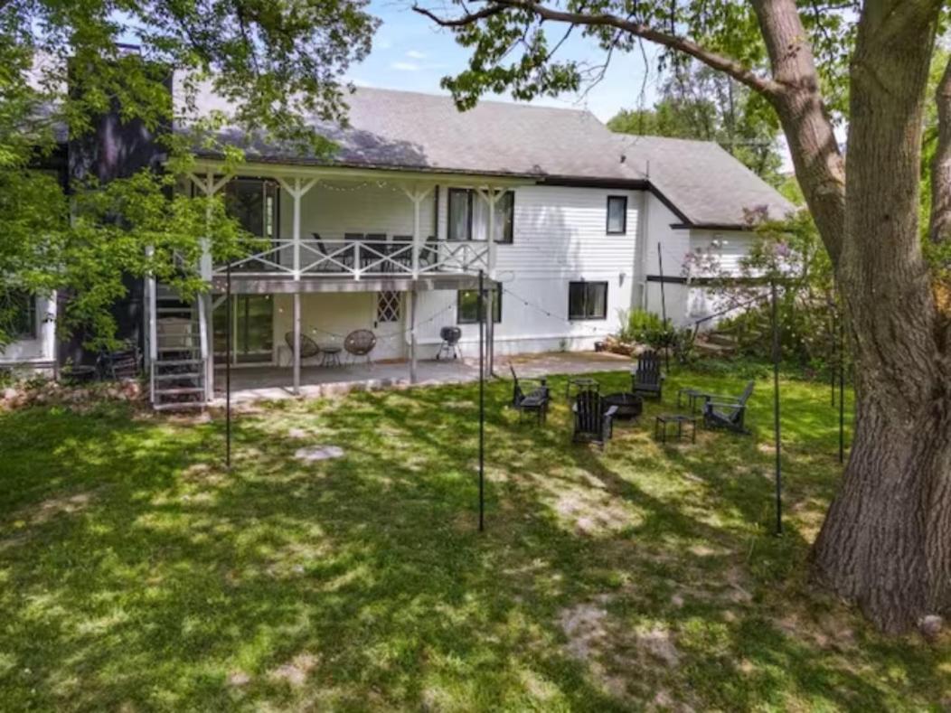 Cayuga Bungalow On Lake—Sleeps 13—Outdoor Firepit Lansing Exterior photo